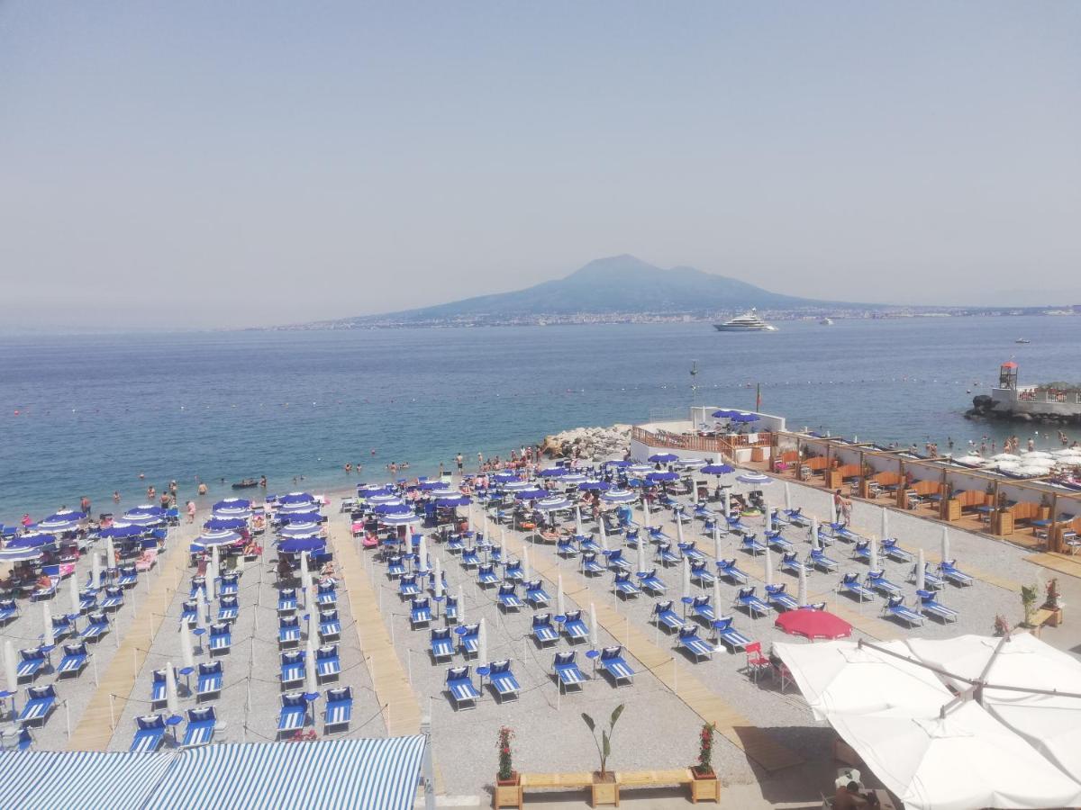 Maremonti Apartments Castellammare di Stabia Extérieur photo
